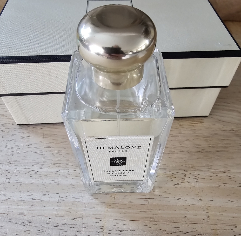 Jo Malone English Pear & Freesia 3.4oz/100ml w/box - Picture 2 of 6